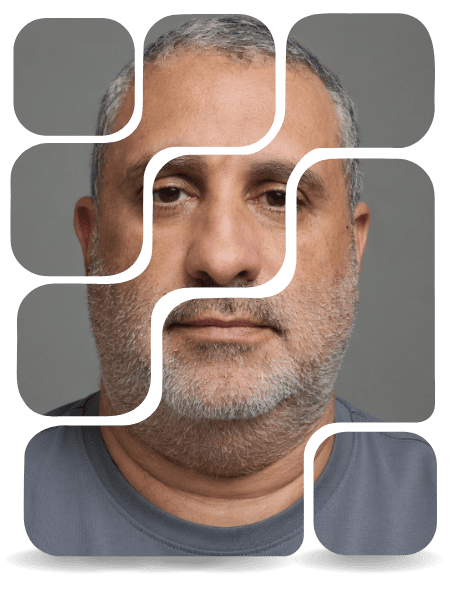 Imagem do rosto de um homem com camiseta cinza